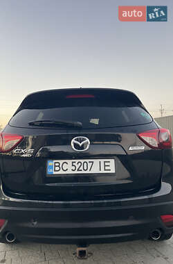 Позашляховик / Кросовер Mazda CX-5 2014 в 