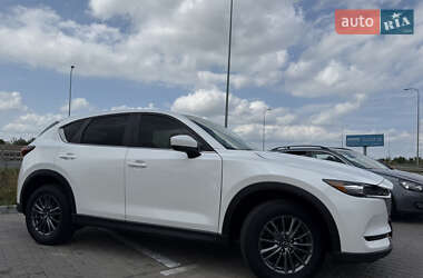 Позашляховик / Кросовер Mazda CX-5 2017 в 