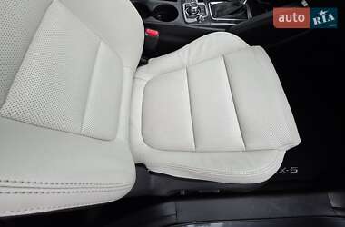 Внедорожник / Кроссовер Mazda CX-5 2016 в 