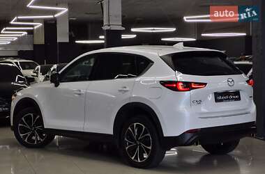 Позашляховик / Кросовер Mazda CX-5 2022 в 