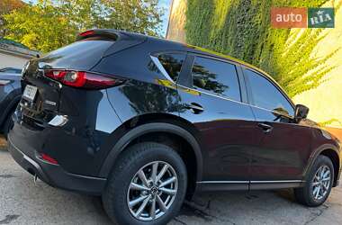 Позашляховик / Кросовер Mazda CX-5 2023 в 
