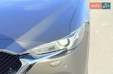 Позашляховик / Кросовер Mazda CX-5 2018 в 