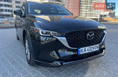 Позашляховик / Кросовер Mazda CX-5 2023 в 
