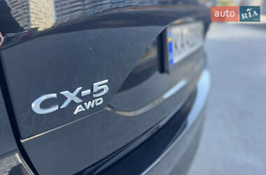 Позашляховик / Кросовер Mazda CX-5 2023 в 