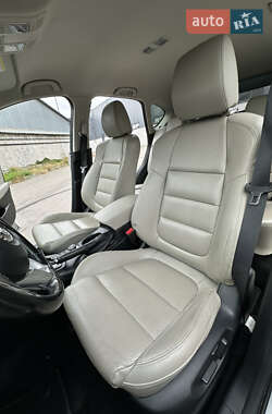 Позашляховик / Кросовер Mazda CX-5 2013 в 
