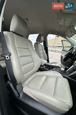 Позашляховик / Кросовер Mazda CX-5 2013 в 