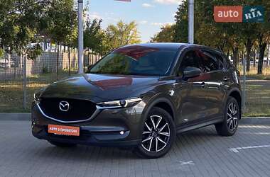 Позашляховик / Кросовер Mazda CX-5 2018 в 
