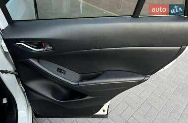 Позашляховик / Кросовер Mazda CX-5 2012 в 
