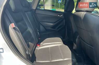 Позашляховик / Кросовер Mazda CX-5 2015 в 