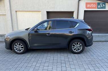 Позашляховик / Кросовер Mazda CX-5 2022 в 