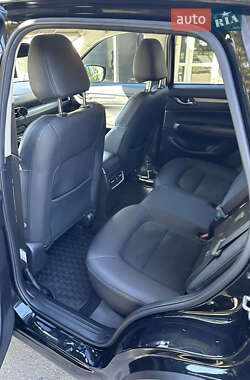 Позашляховик / Кросовер Mazda CX-5 2020 в 