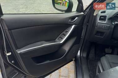 Позашляховик / Кросовер Mazda CX-5 2016 в 