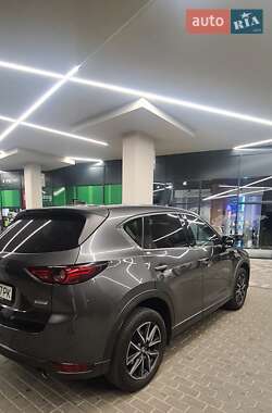 Внедорожник / Кроссовер Mazda CX-5 2017 в 