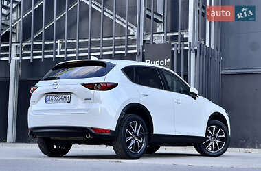 Позашляховик / Кросовер Mazda CX-5 2017 в 