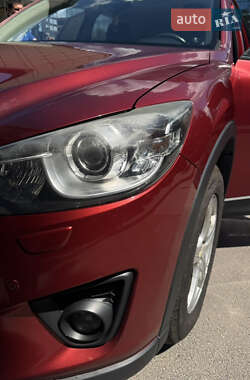 Позашляховик / Кросовер Mazda CX-5 2012 в 