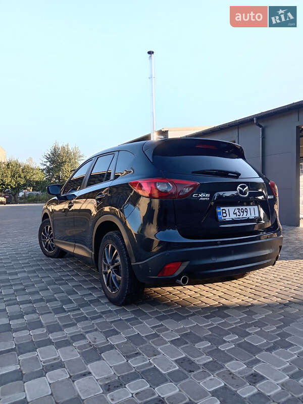 Позашляховик / Кросовер Mazda CX-5 2016 в Гадячі