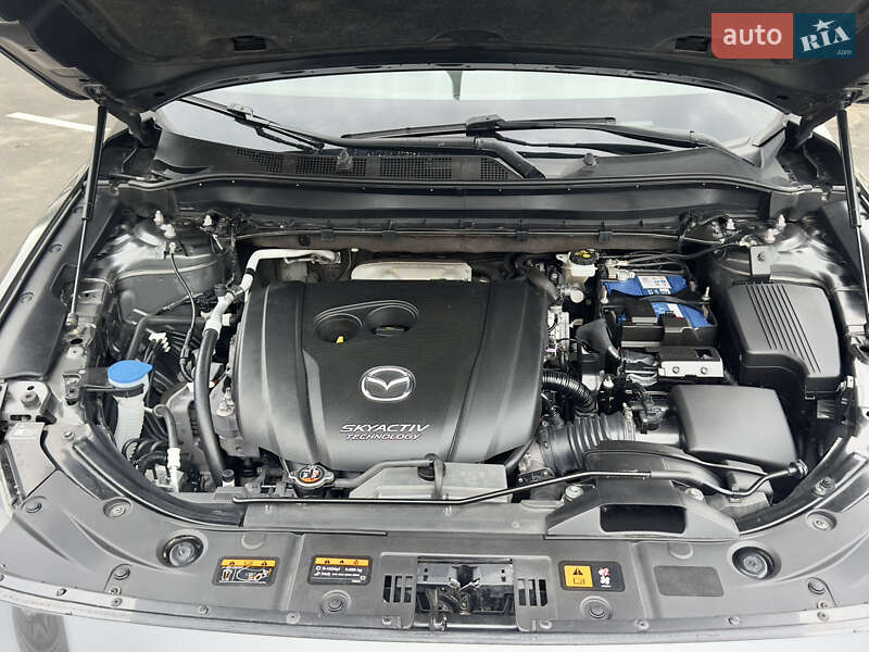 Внедорожник / Кроссовер Mazda CX-5 2019 в Киеве