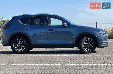 Позашляховик / Кросовер Mazda CX-5 2018 в 