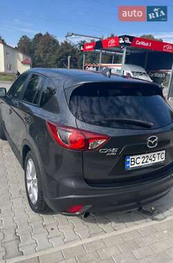 Позашляховик / Кросовер Mazda CX-5 2014 в 
