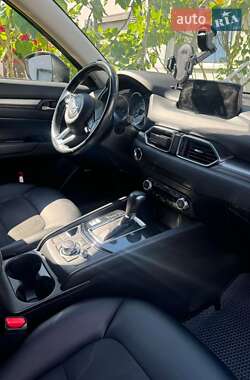 Внедорожник / Кроссовер Mazda CX-5 2018 в 