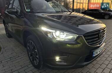 Позашляховик / Кросовер Mazda CX-5 2015 в 