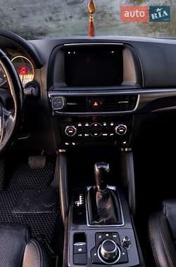 Позашляховик / Кросовер Mazda CX-5 2015 в 