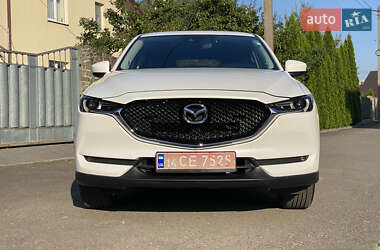Позашляховик / Кросовер Mazda CX-5 2018 в 
