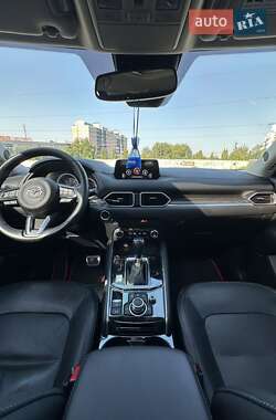 Позашляховик / Кросовер Mazda CX-5 2017 в 