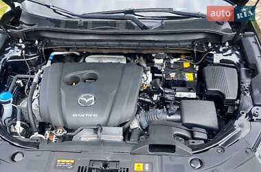 Позашляховик / Кросовер Mazda CX-5 2022 в 