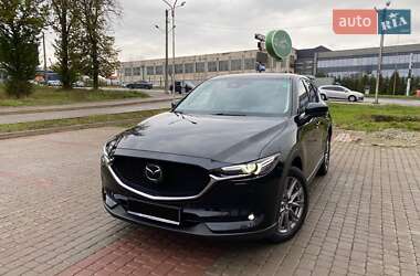 Позашляховик / Кросовер Mazda CX-5 2020 в 