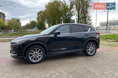 Позашляховик / Кросовер Mazda CX-5 2020 в 