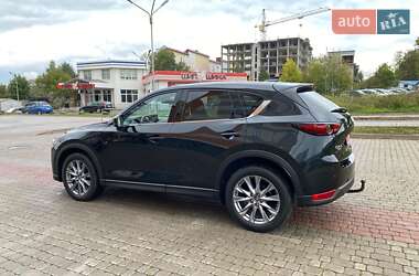 Позашляховик / Кросовер Mazda CX-5 2020 в 