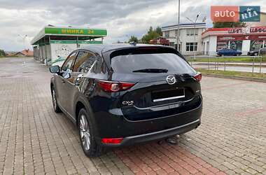 Позашляховик / Кросовер Mazda CX-5 2020 в 
