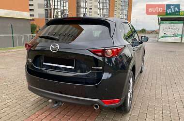 Позашляховик / Кросовер Mazda CX-5 2020 в 