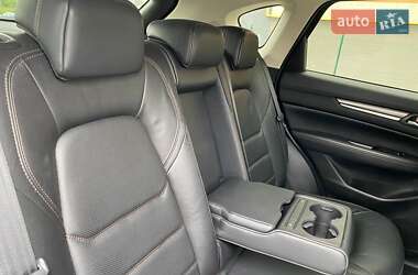 Позашляховик / Кросовер Mazda CX-5 2020 в 