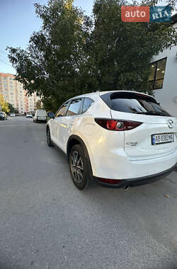 Позашляховик / Кросовер Mazda CX-5 2018 в 