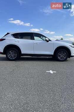 Позашляховик / Кросовер Mazda CX-5 2021 в 