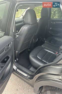 Позашляховик / Кросовер Mazda CX-5 2017 в 