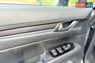 Позашляховик / Кросовер Mazda CX-5 2020 в 