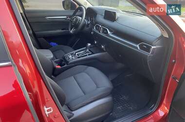 Позашляховик / Кросовер Mazda CX-5 2017 в 
