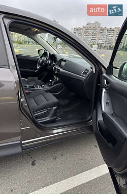 Позашляховик / Кросовер Mazda CX-5 2016 в 