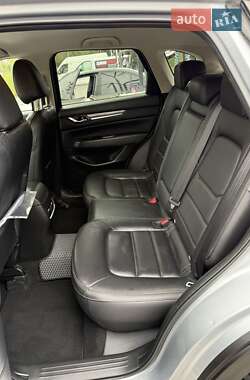 Позашляховик / Кросовер Mazda CX-5 2018 в 