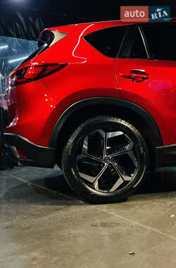 Позашляховик / Кросовер Mazda CX-5 2015 в 