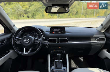 Позашляховик / Кросовер Mazda CX-5 2018 в 