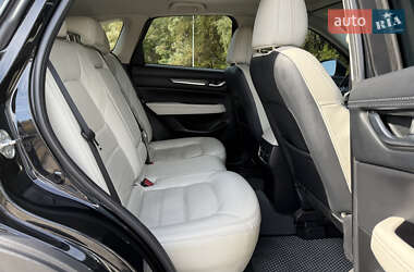 Позашляховик / Кросовер Mazda CX-5 2018 в 