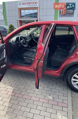 Позашляховик / Кросовер Mazda CX-5 2016 в 