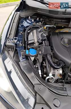 Позашляховик / Кросовер Mazda CX-5 2014 в 