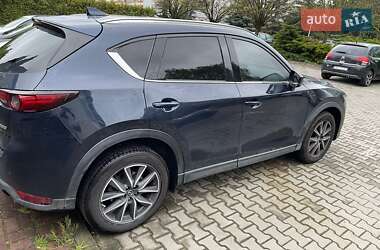Позашляховик / Кросовер Mazda CX-5 2018 в 