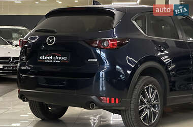 Позашляховик / Кросовер Mazda CX-5 2018 в 