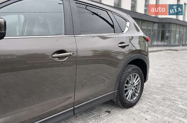 Позашляховик / Кросовер Mazda CX-5 2018 в 